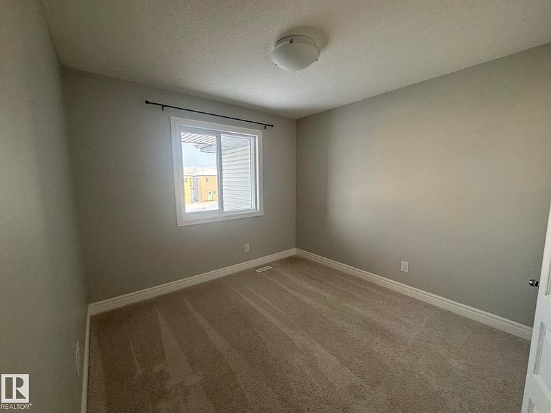 Fort Saskatchewan House for rent - 4 Bedrooms — photo 9