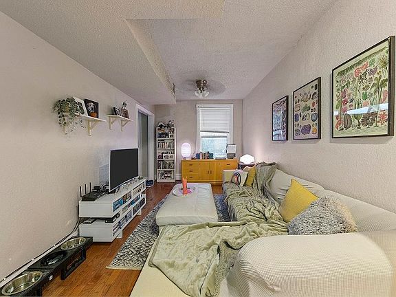 3rd image of 4068 Shaw Blvd Floor 2