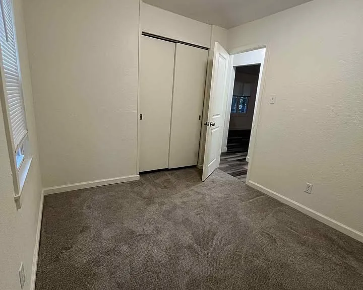 2404 SW Eveningside Dr — Photo 9