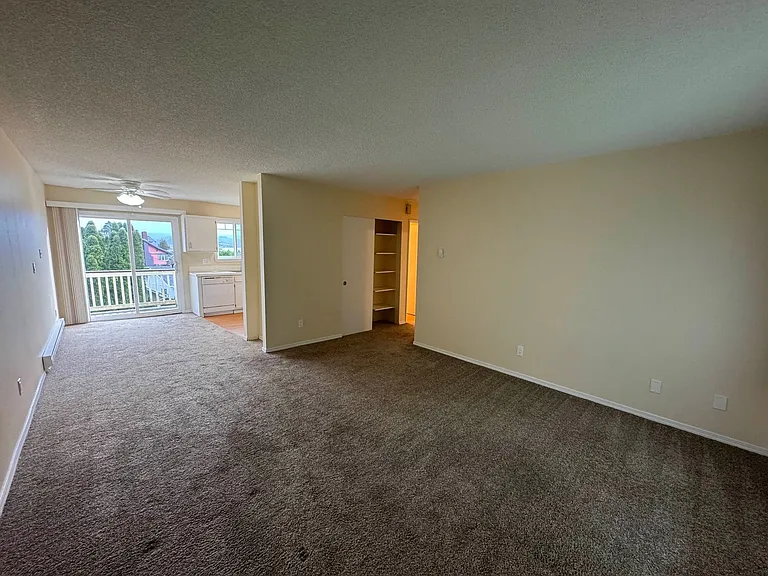 634 Alameda Ave — Photo 3