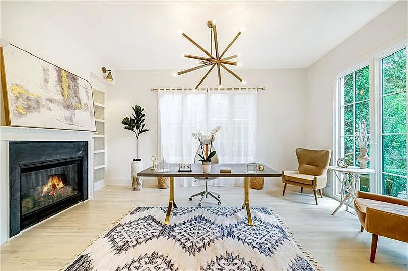 5 bed, 5.5 bath, 5110 sqft, $20,000 — Photo 4