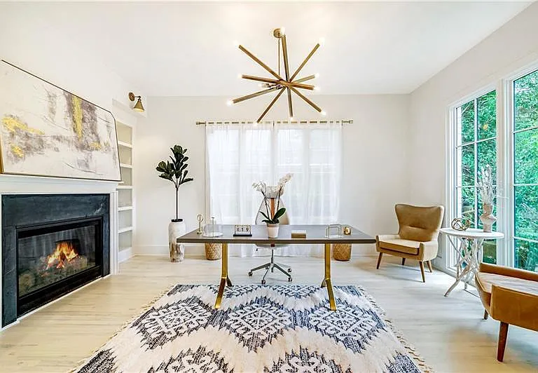 538 Park Dr NE — Photo 4