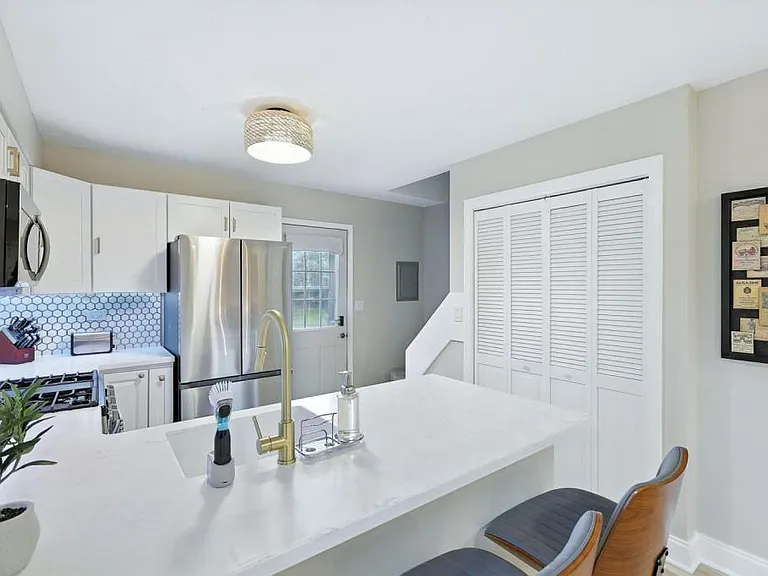 2621 Wingate Ct — Photo 9