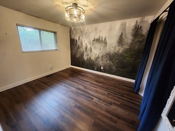 5th image of 1024 Oxford Ln Unit 39