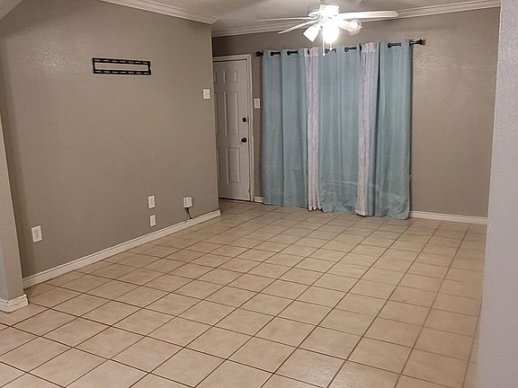 4th image of 511 Crane Ave