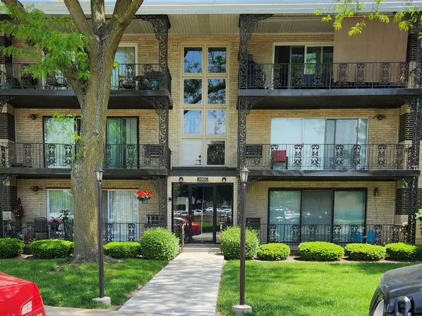 1001 8th Ave APT 5, La Grange, IL 60525