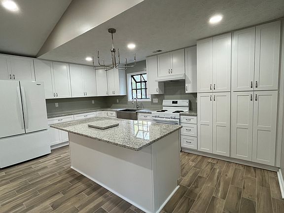 2nd image of 1869 N Landing Way