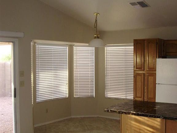 5th image of 1631 E Windsong Dr