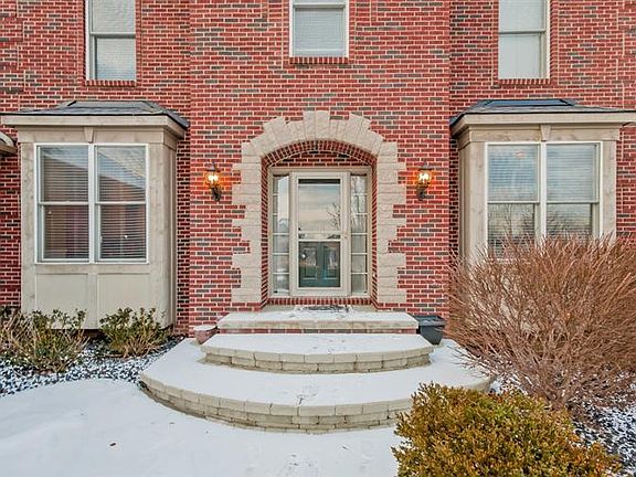 2nd image of 49204 Castleside Dr