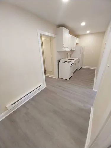 118 W B St #9 Photo 1