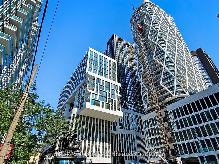 238 Simcoe St #3209 — Photo 11