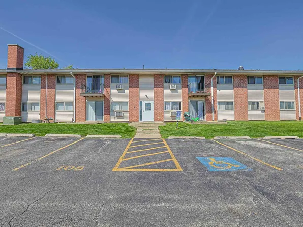 673 E Fullerton Ave #105, Glendale Heights, IL 60139
