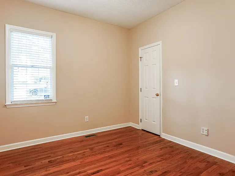 4900 Royal Troon Dr — Photo 15