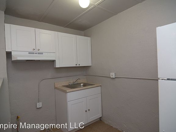 5th image of 2507 N Treat Ave