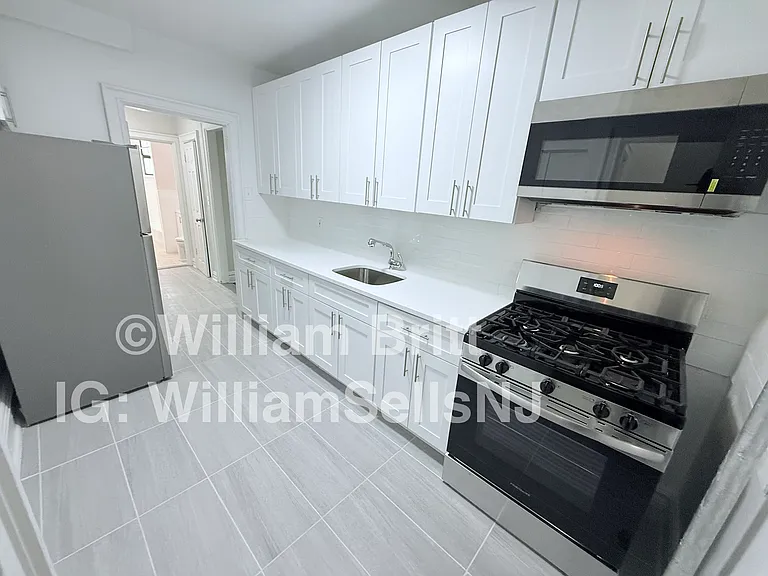 164 Sterling Ave #164 — Photo 3