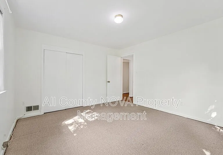 3160 Ravenwood Dr — Photo 26