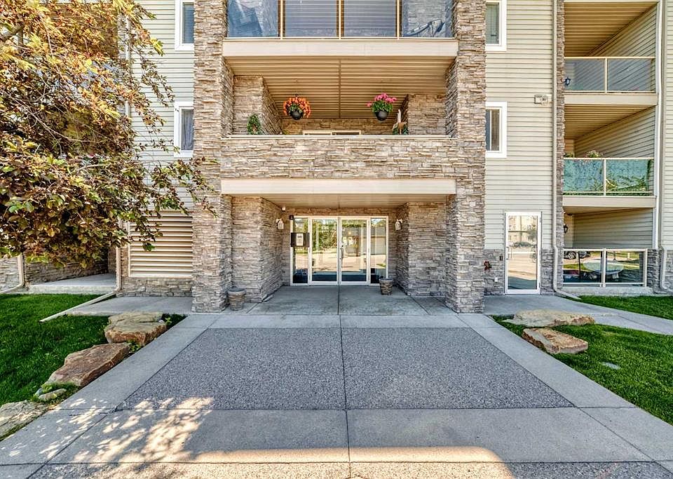 1st image of 5500 SE Somervale Ct SW #109
