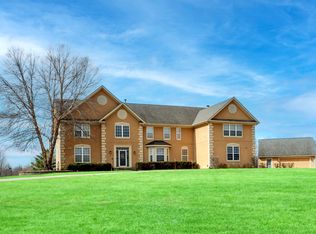 809 Magnuson Ct, Barrington, IL 60010