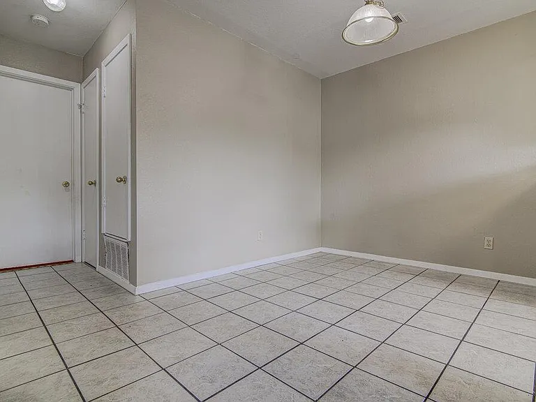 819 Sirocco Dr #A — Photo 6