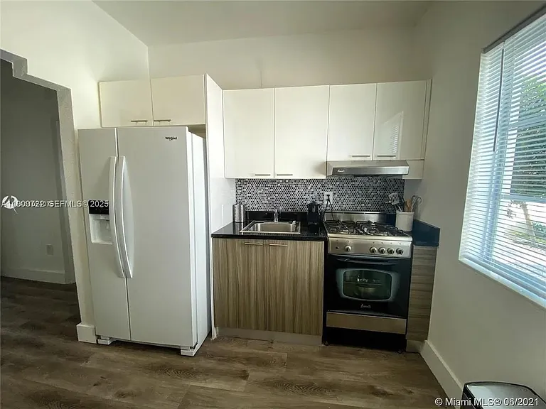 8415 Harding Ave #5 — Photo 4