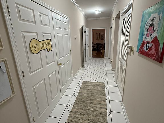 2nd image of 920 W Hancock Ave #21