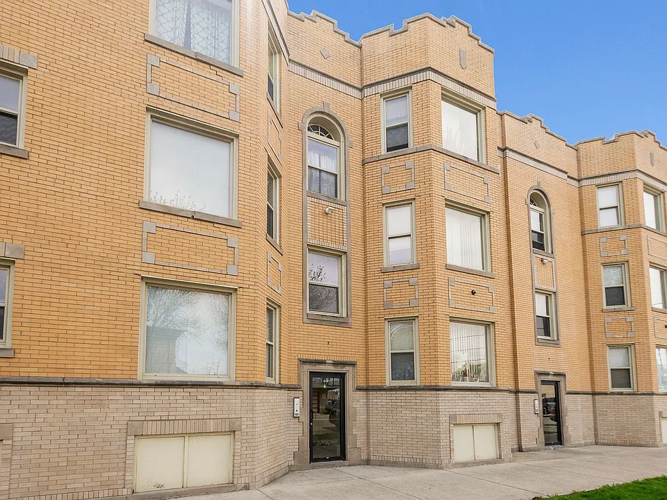 6000-04 S Troy St #3141-45