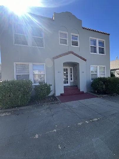 818 C St #1/2 photo 1