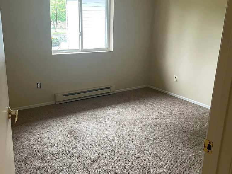 610 N 3rd St #2 — Photo 17