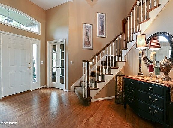 2nd image of 5469 NE Wedgewood Ln