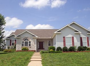 17930 Locust Rd, Neosho, MO 64850