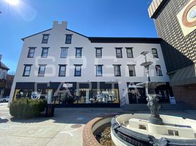 5-7 Center Sq, Hanover