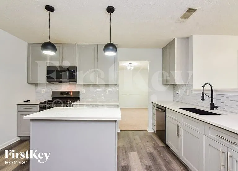 4615 Galleon Xing — Photo 4