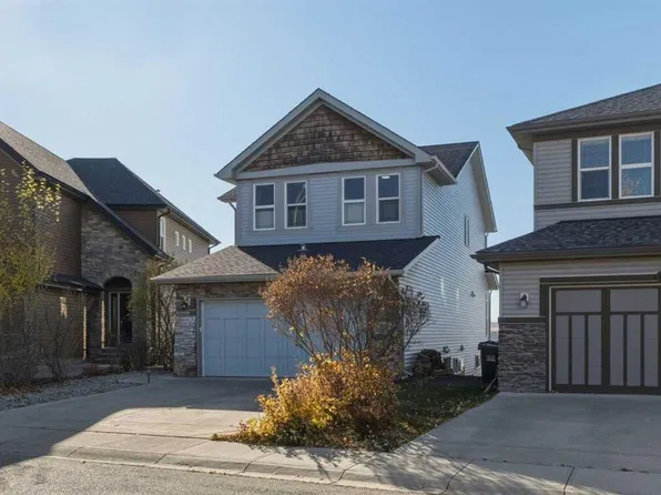 60 E Heritage Grn, Cochrane, AB T4C 0L3