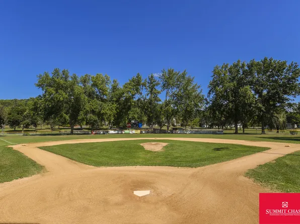 Summit Chase Townhomes and Apartment Homes