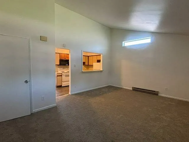 3058 McDonald Ave #5