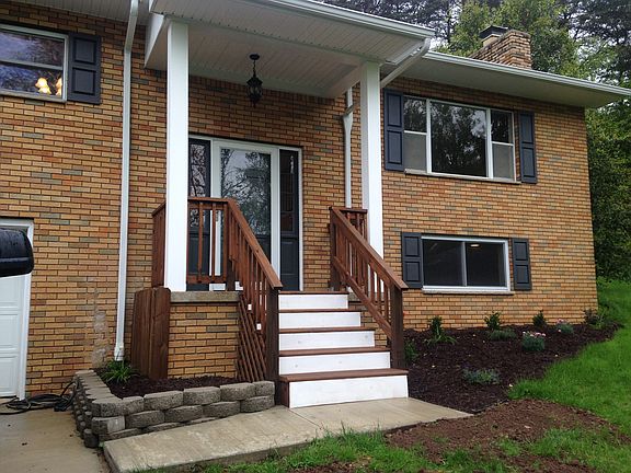 3rd image of 47 Daniell Dr