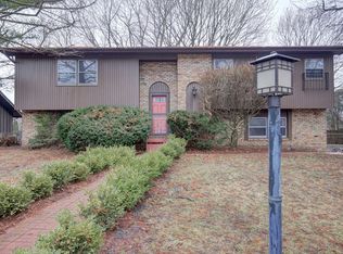 3 Holmes Ct, Champaign, IL 61821