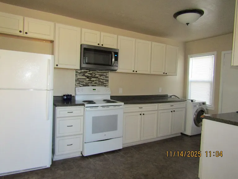 1206 NW Oak Ave — Photo 9