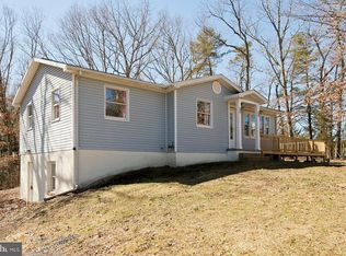 4270 Spohrs Rd, Berkeley Springs, WV 25411