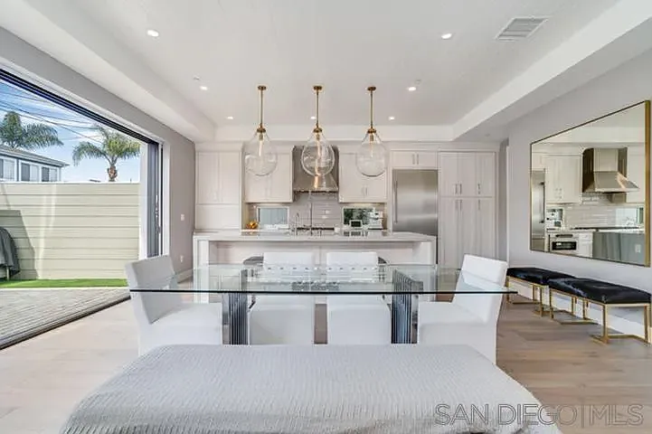 710 E Ave — Photo 9