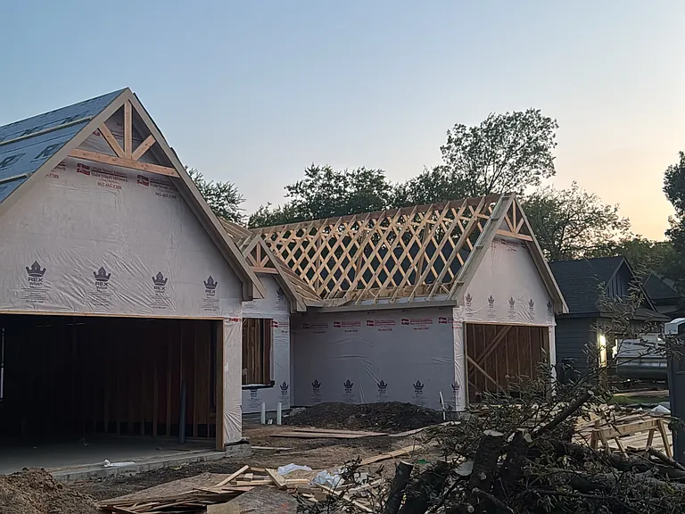 505 W Spruce St — Photo 1