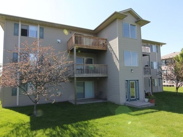 40 Zeller Xing APT 104
