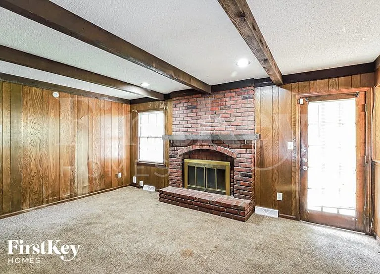 11819 E 60th St — Photo 6