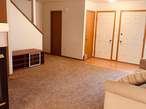 3rd image of 357 Albion Way Unit C1