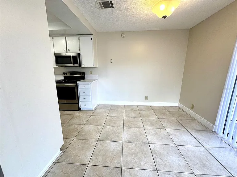 14607 Pine Glen Cir — Photo 9