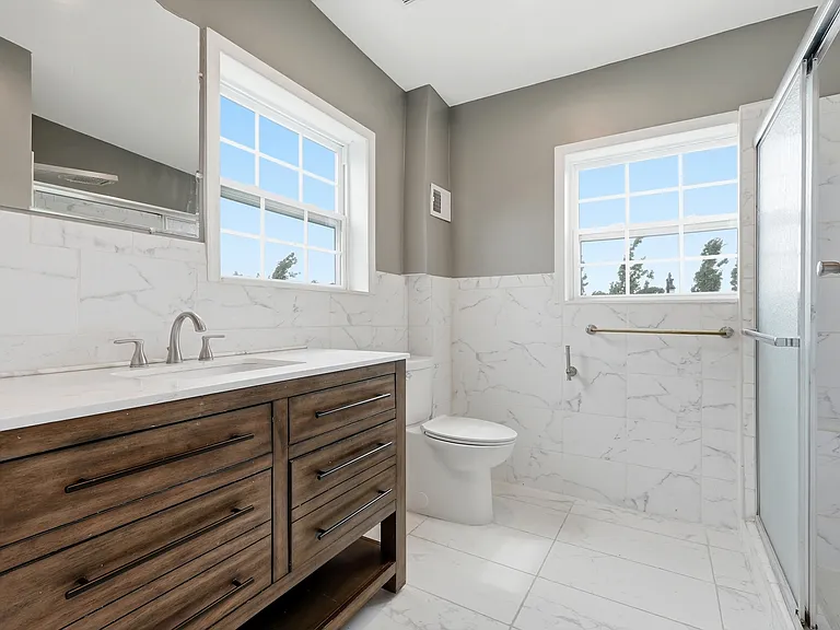 5818 Field Pl NE — Photo 23