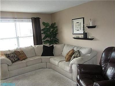3rd image of 4903 Stoneybrook Blvd