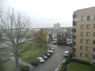 3rd image of 1445 E Broad St APT 202C