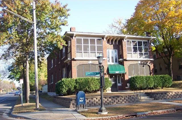 1 bed, $1,095 — Photo 2