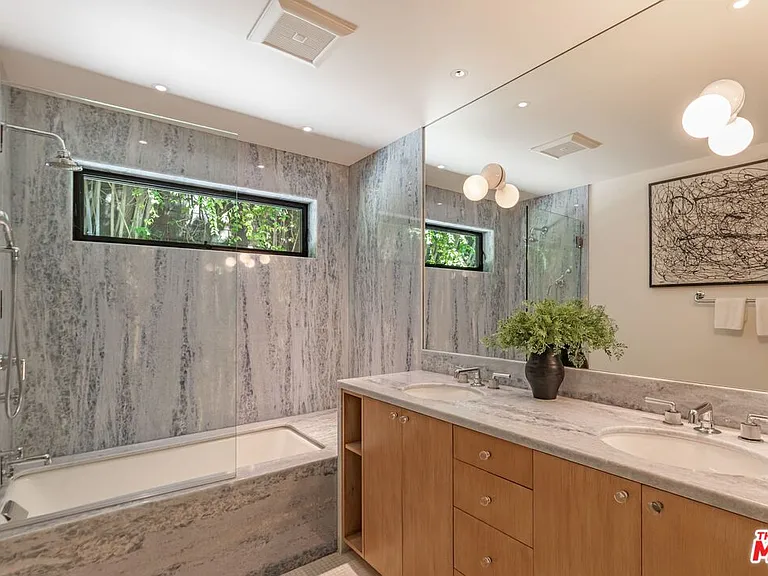 400 Toyopa Dr — Photo 21